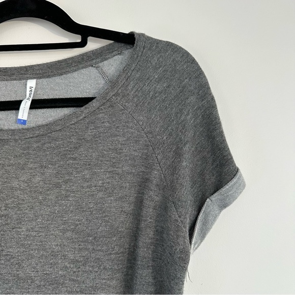 Tresics Gray Tunic Side Pocket Tee Size Small - Picture 3 of 4